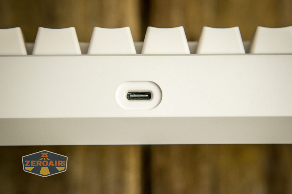 Flashquark Horizon Z mechanical keyboard usb-c port