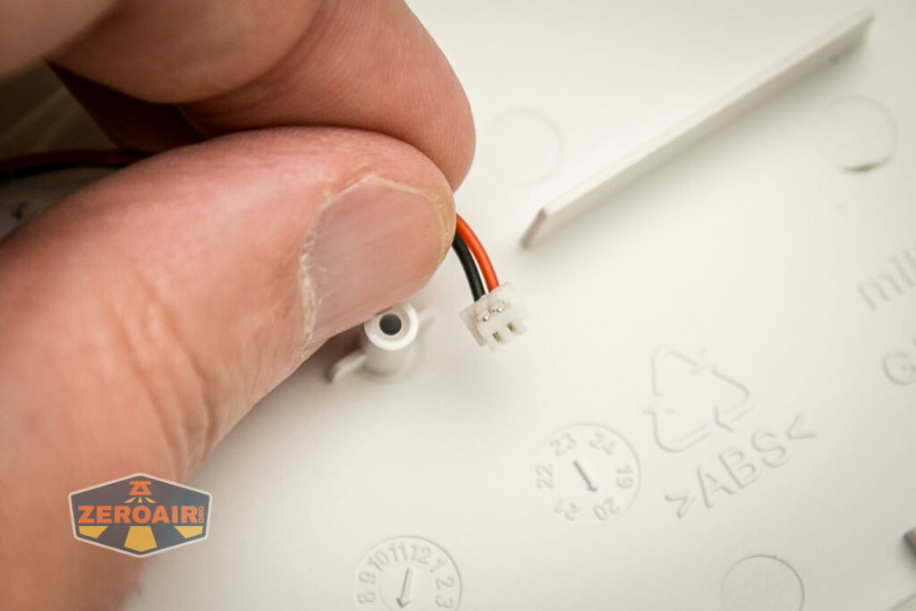 Flashquark Horizon Z mechanical keyboard battery connector