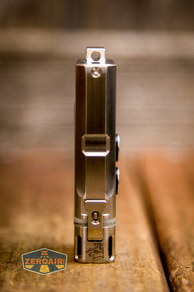 RovyVon Angel Eyes E4Ti flashlight showing all sides