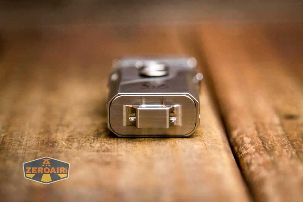 RovyVon Angel Eyes E4Ti flashlight tail end loop