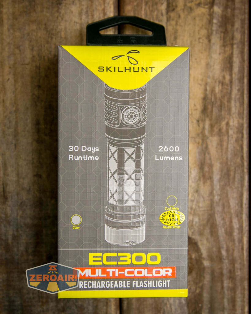 Skilhunt EC300 flashlight box