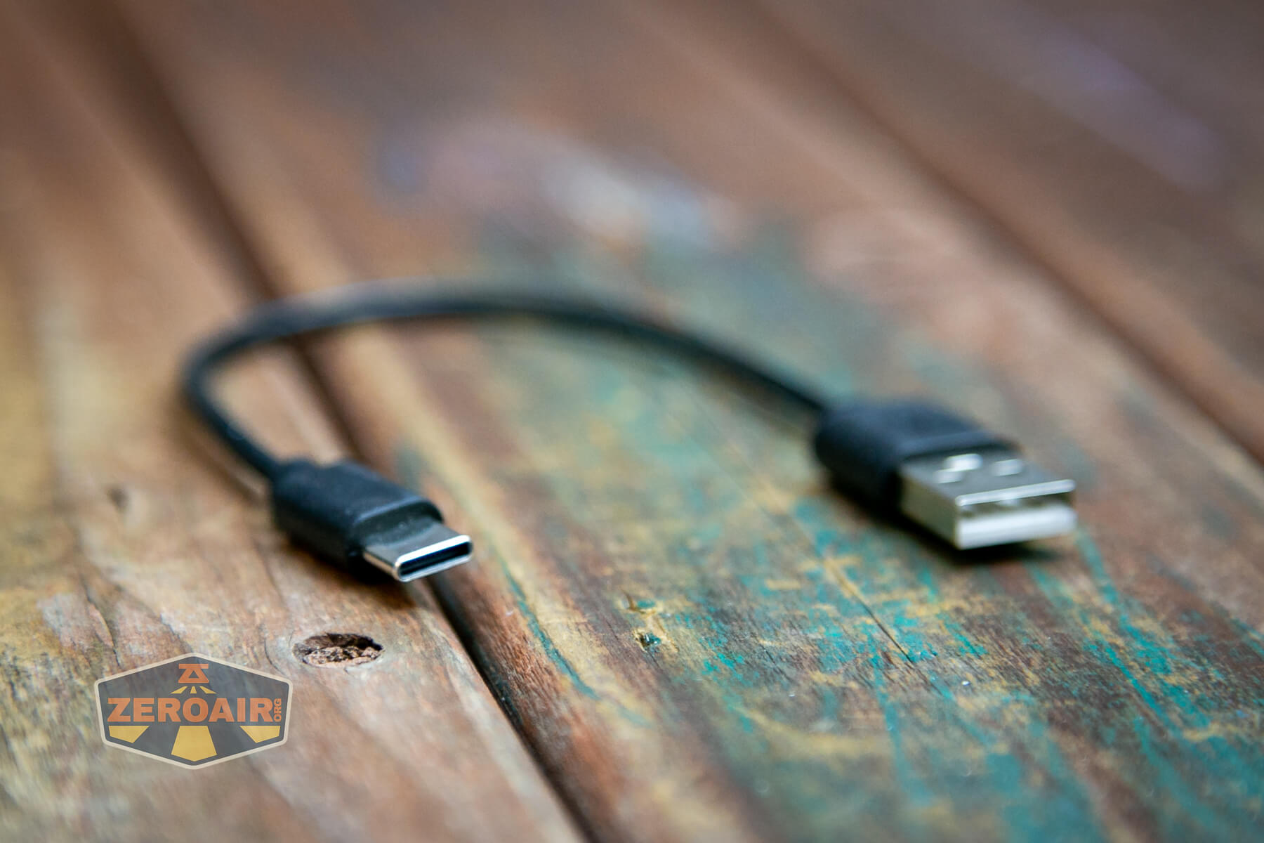 Acebeam Pokelit 2AA flashlight 14100 charging cable