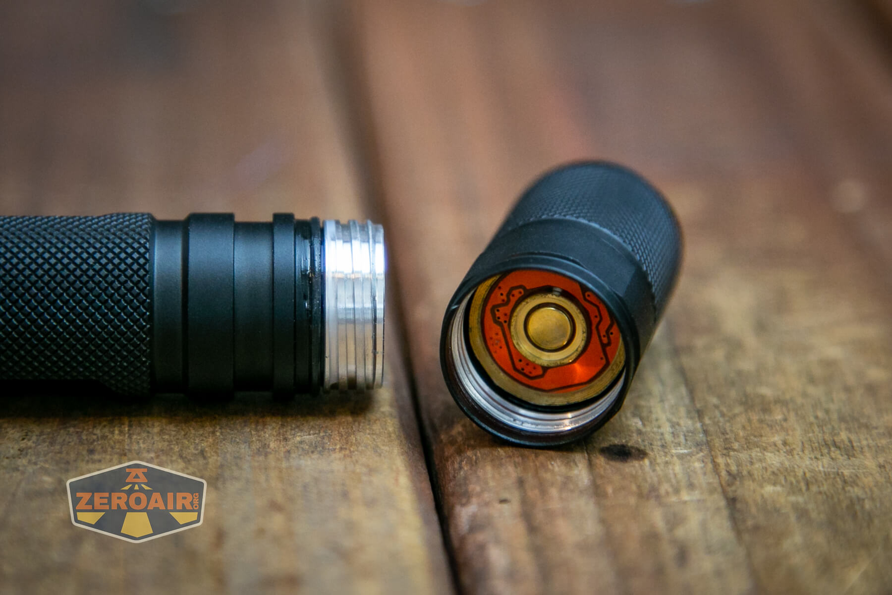 Lumintop EDC 2AA flashlight head contacts and threads