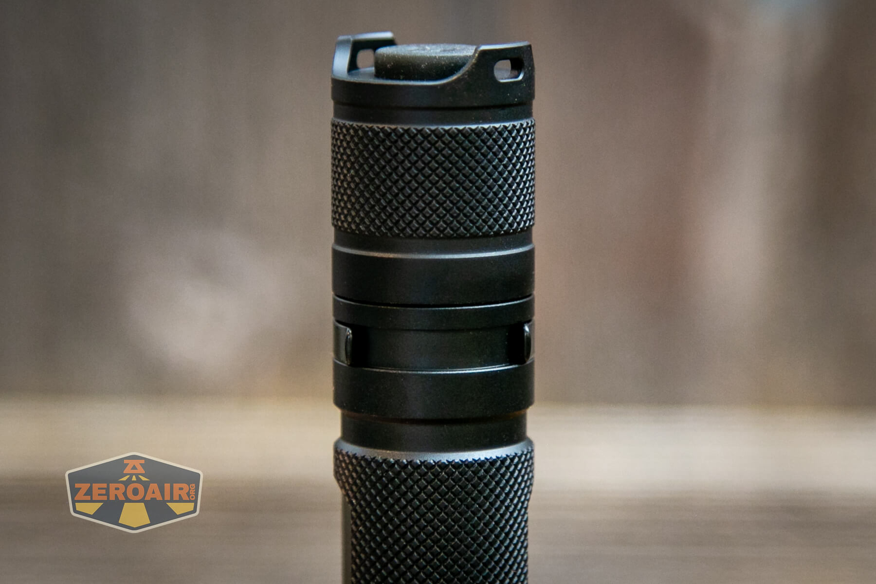 Lumintop EDC 2AA flashlight pocket clip hug