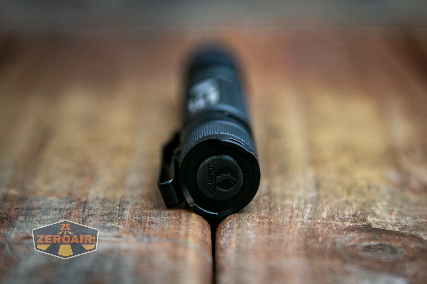 Lumintop EDC 2AA flashlight tail clicky