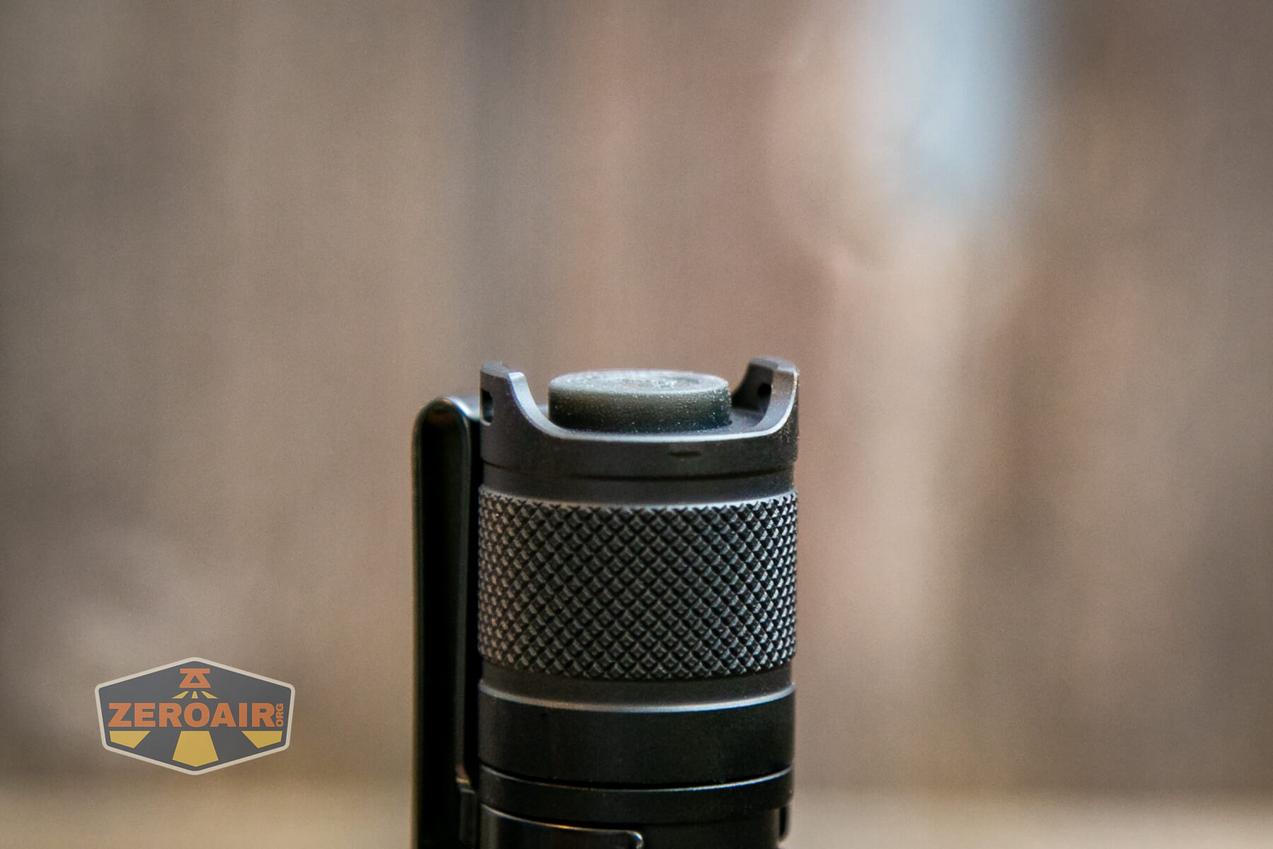 Lumintop EDC 2AA flashlight tail clicky profile