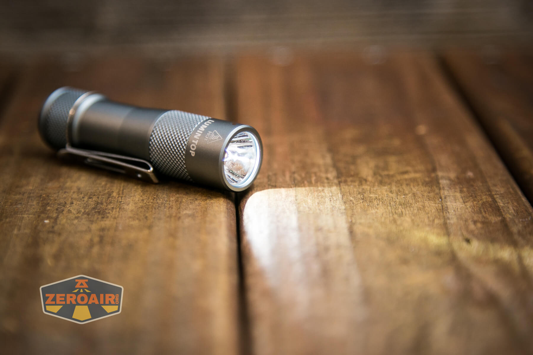 Lumintop FW1AA flashlight emitter on