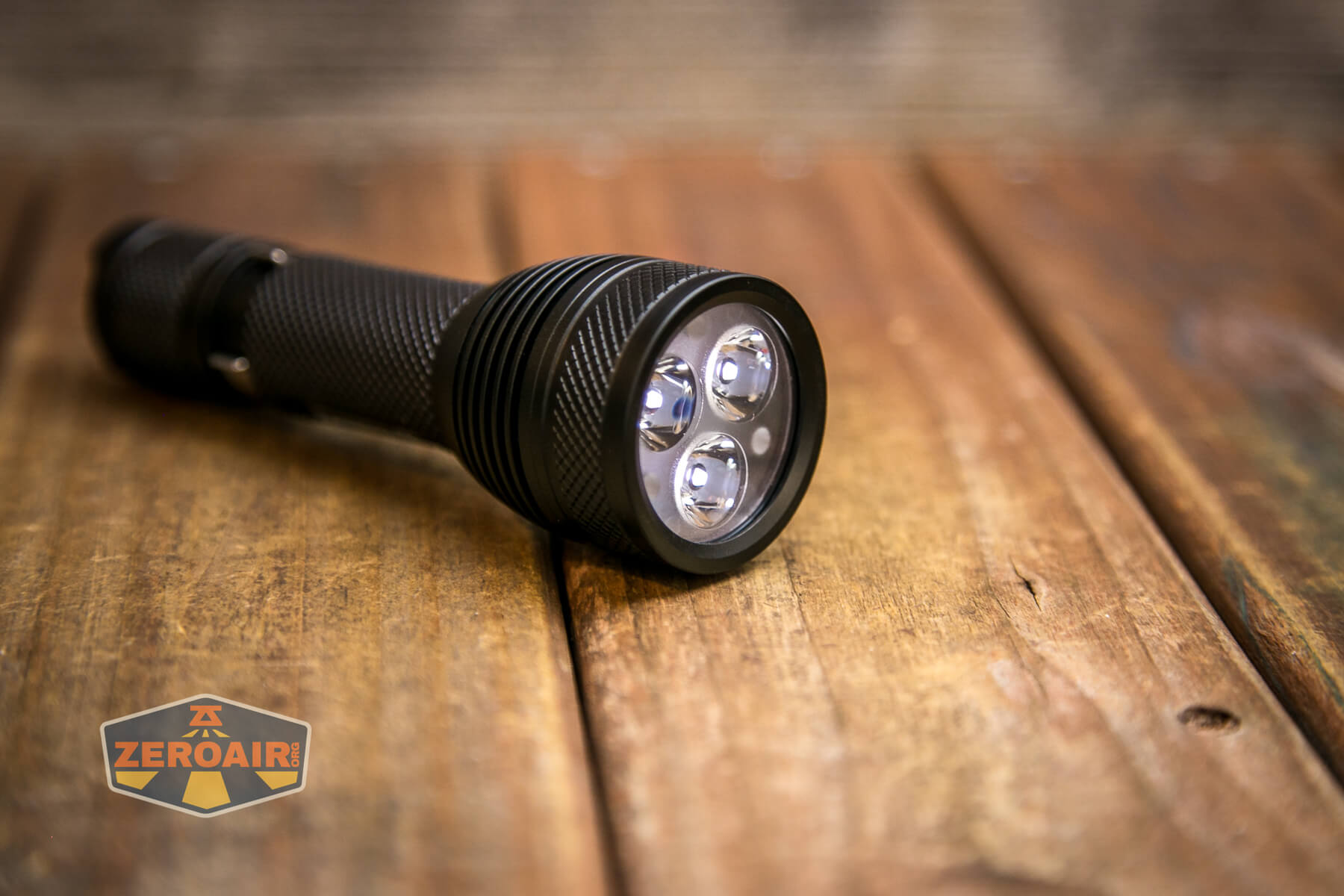 Mateminco X6S flashlight emitters on