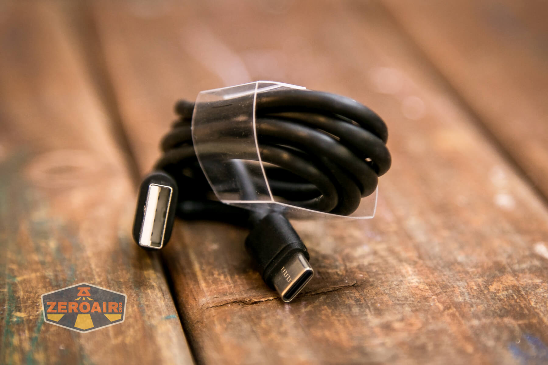 Sofirn LT1S lantern charging cable