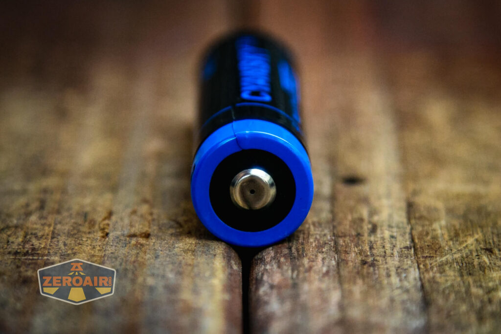 Cyansky K3 V2 flashlight charging indicator on 21700