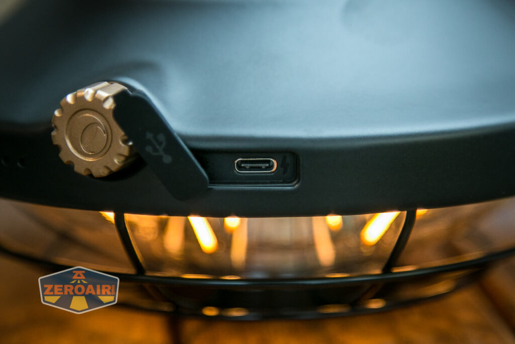 Olight Haloop cam5ping lantern usb-c charging port