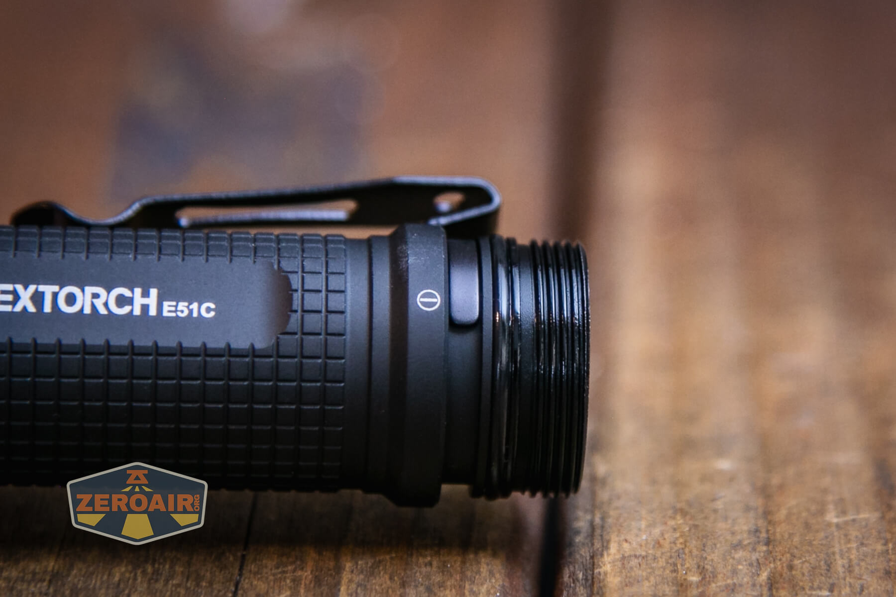 Nextorch E51C rechargeable flashlight tailcap threads