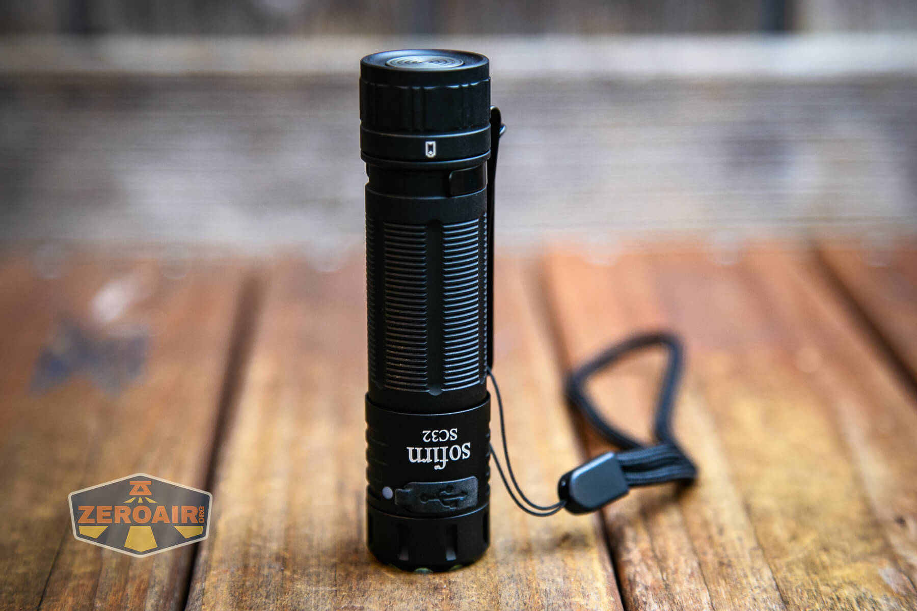 Sofirn SC32 Mini Tactical flashlight lanyard