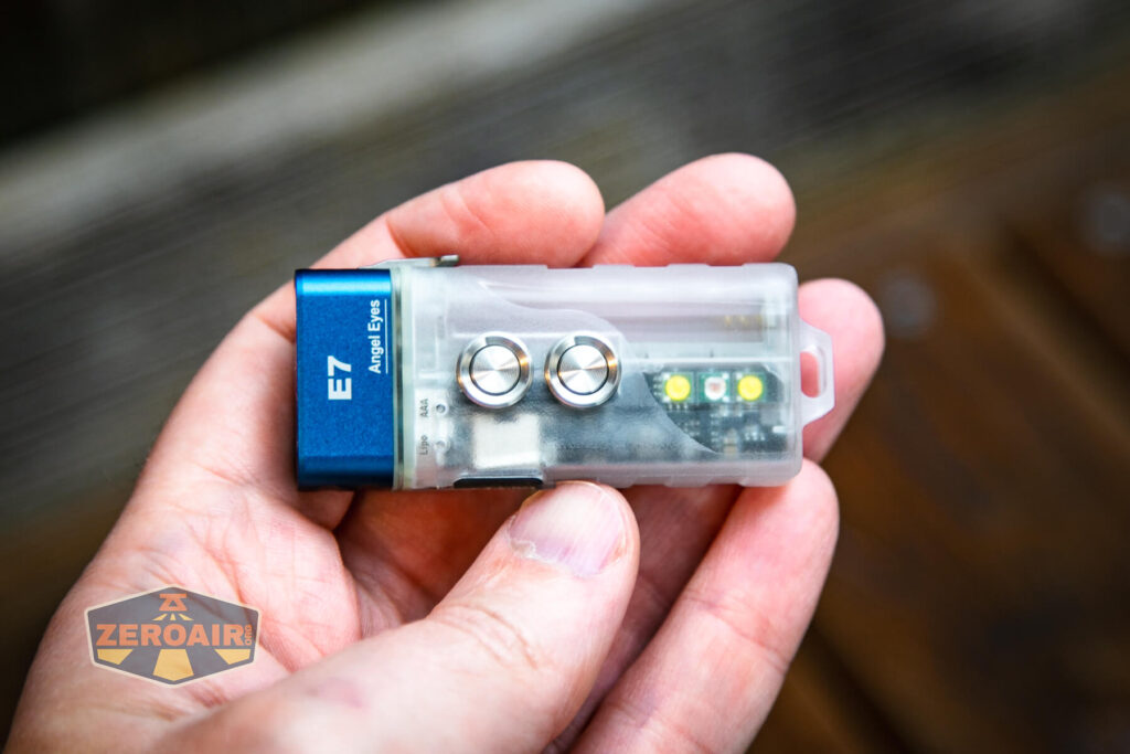 RovyVon Angel Eyes E7 flashlight in hand