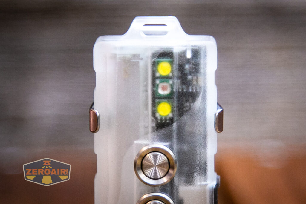 RovyVon Angel Eyes E7 flashlight pocket clip hug