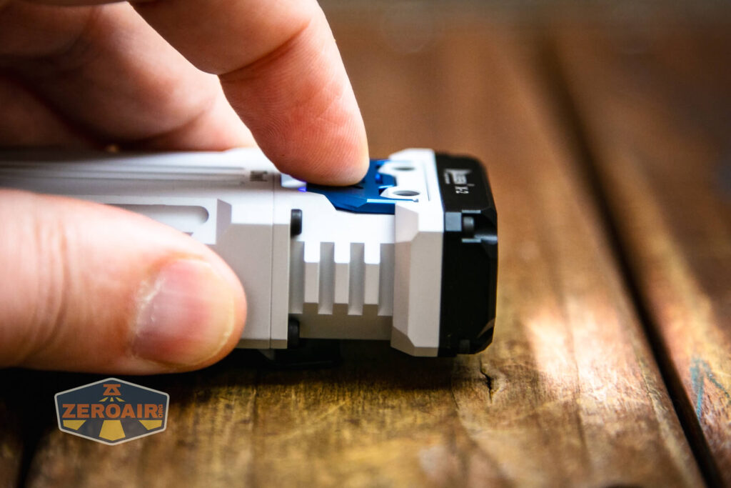 Wuben X-2 Owl flashlight e-switch actuation