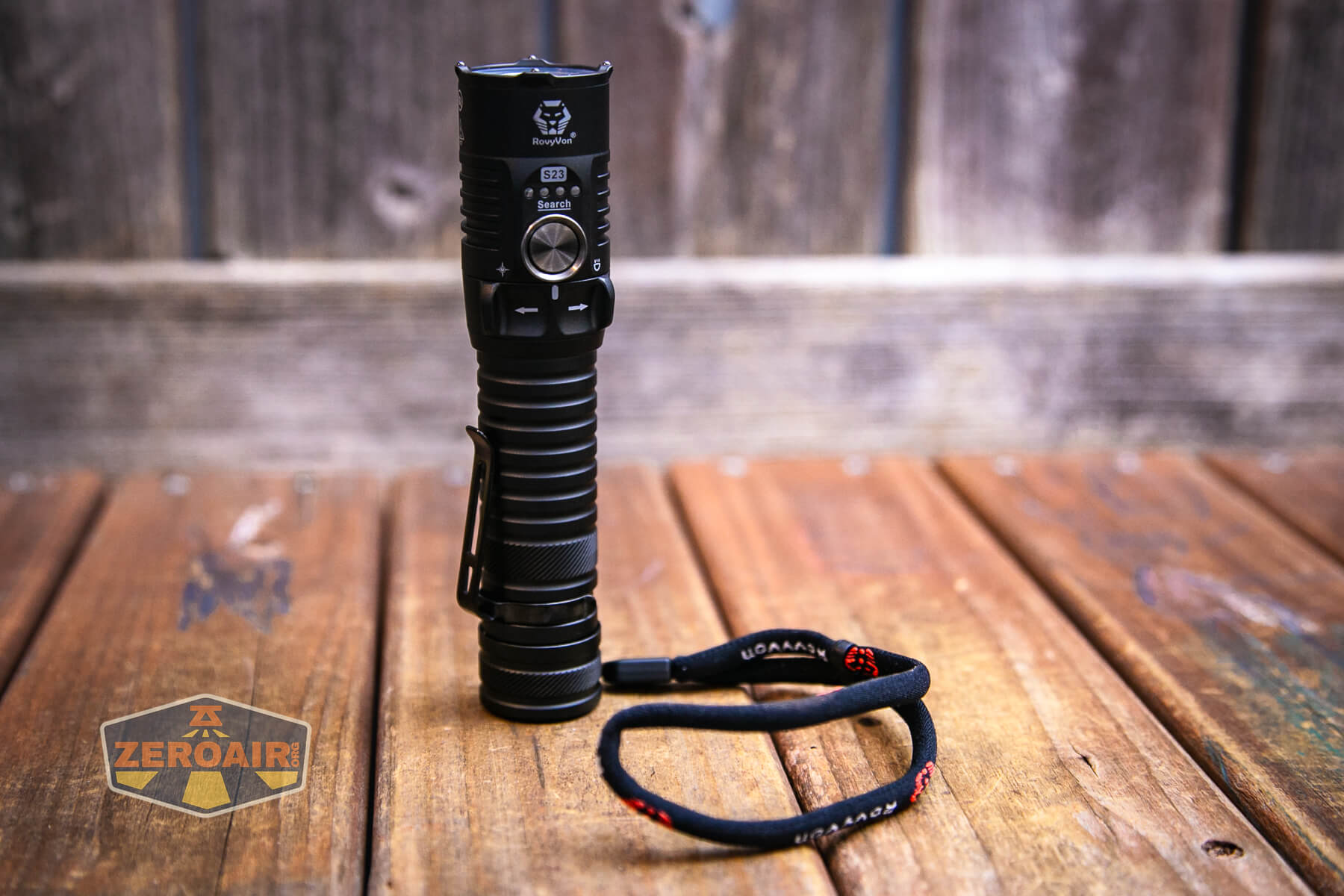 RovyVon Search S23 flashlight lanyard installed