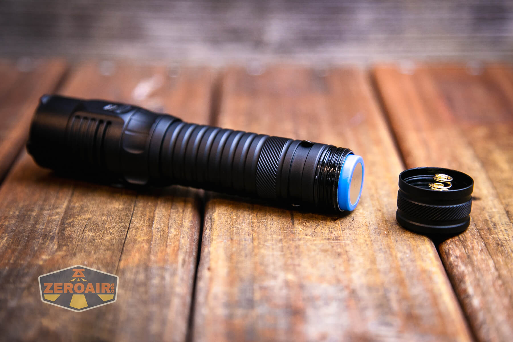 RovyVon Search S23 flashlight with samsung 50e installed