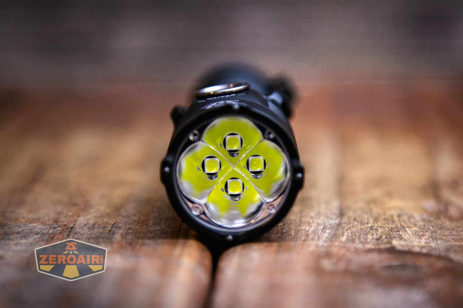RovyVon Search S23 flashlight emitter array