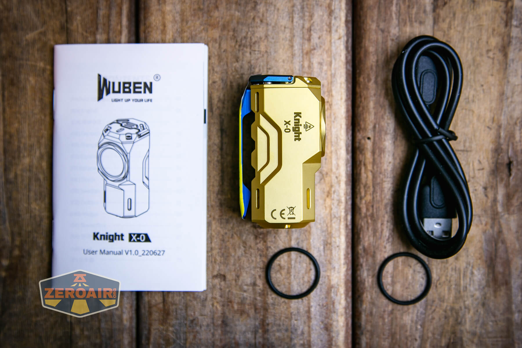 Wuben X-0 Knight brass flashlight what's included