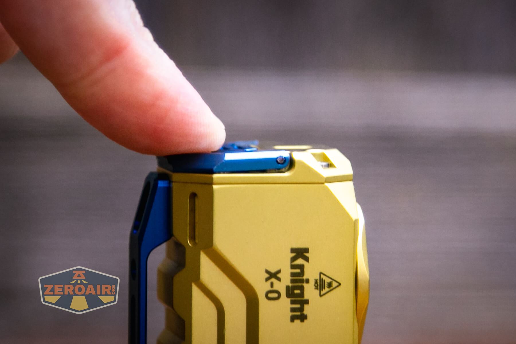 Wuben X-0 Knight brass flashlight e-switch actuation