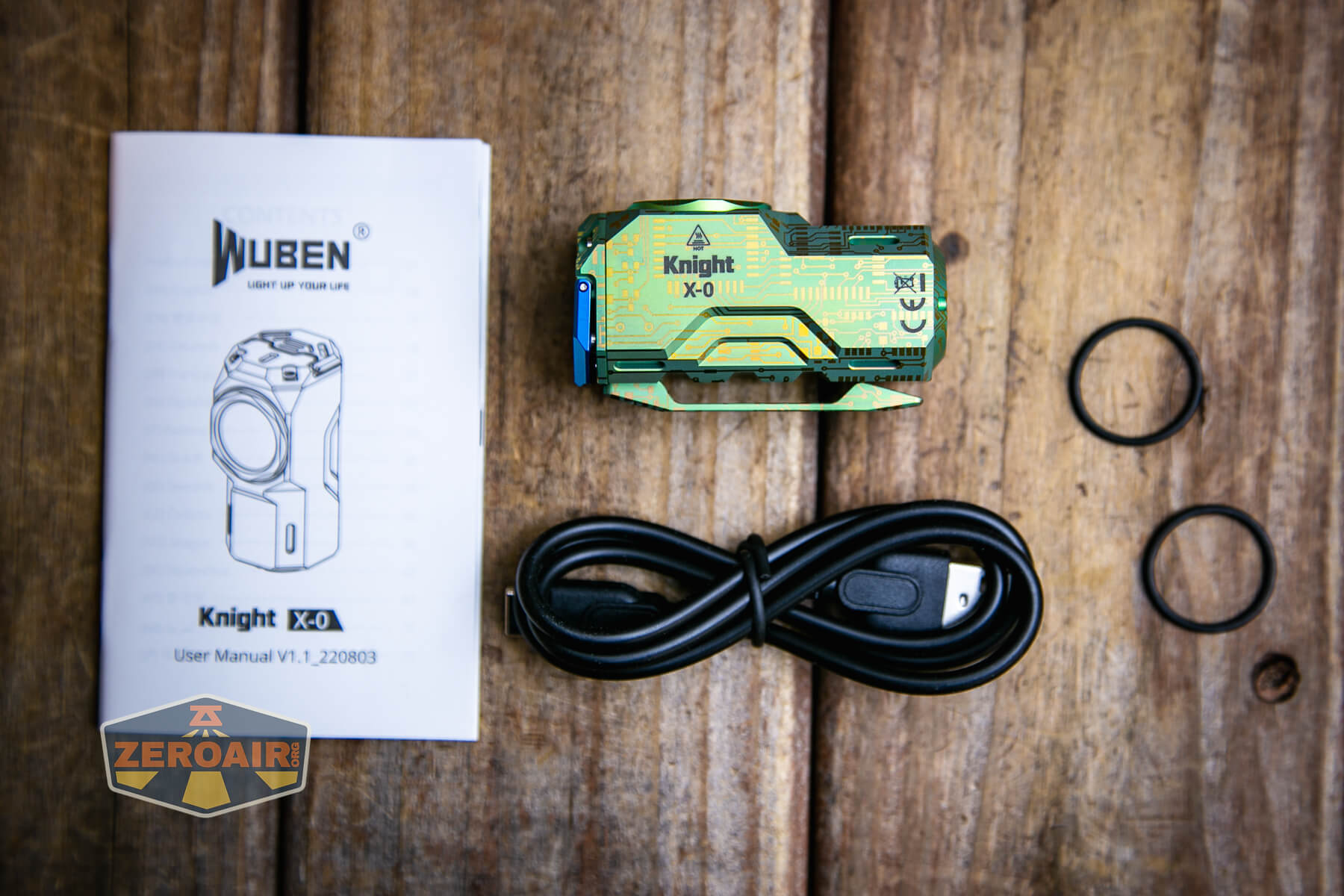 Wuben X-0 Knight titanium flashlight what's included
