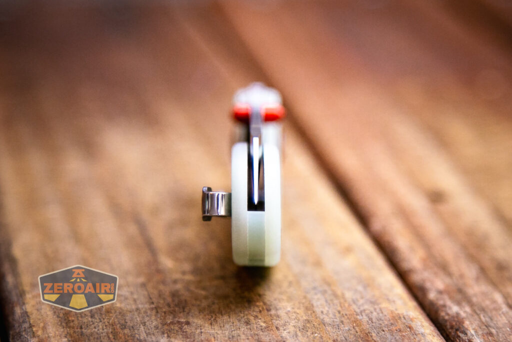 CJRB Maileah J1918 knife blade centering