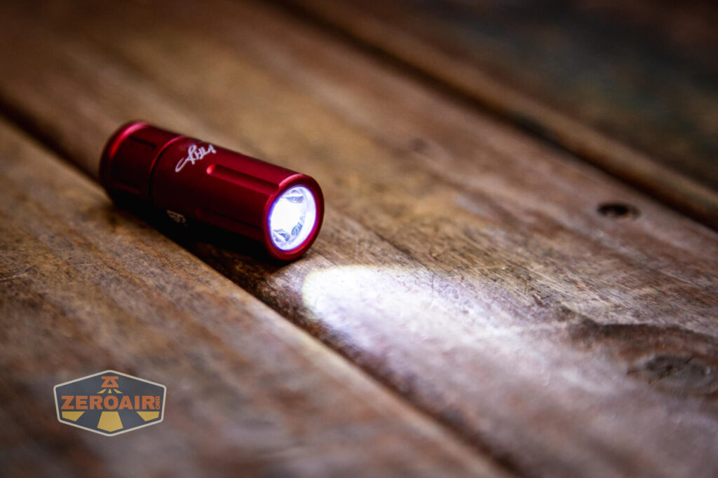 Olight iThx Keychain flashlight csp led on