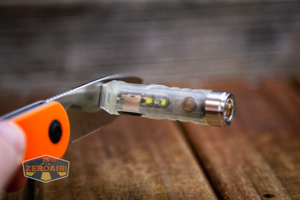 RovyVon Aurora A5 keychain tailcap magnet