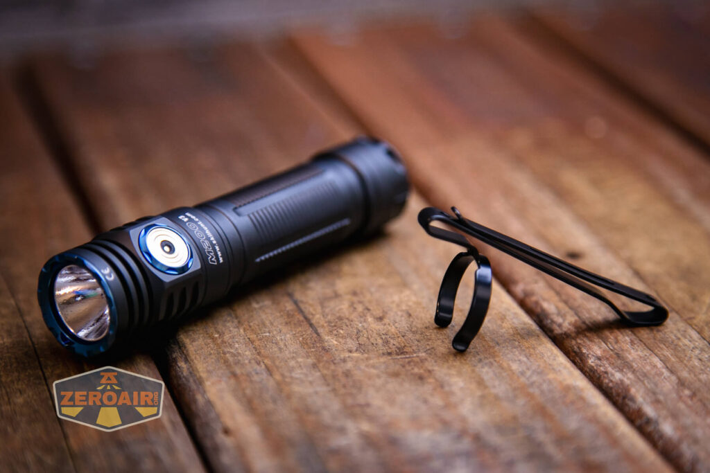 Skilhunt M200 V3 flashlight with pocket clip