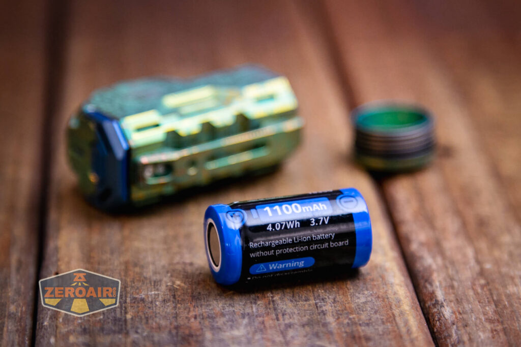 Wuben X-0 Knight titanium flashlight included 18350