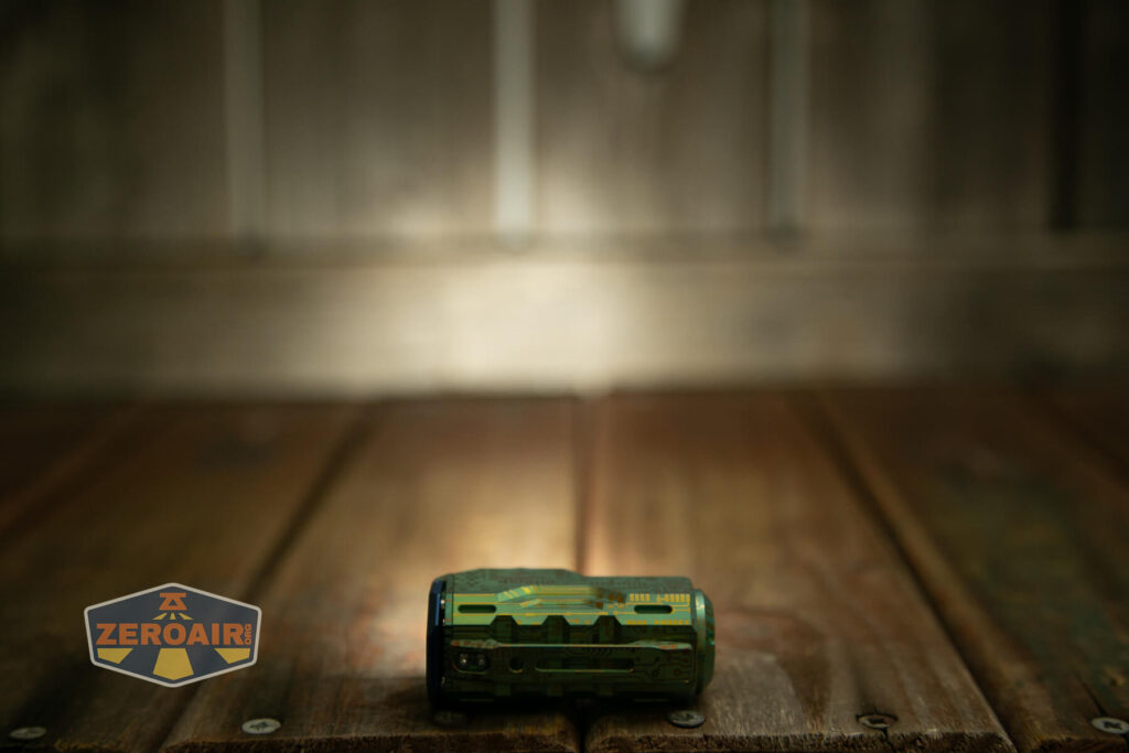 Wuben X-0 Knight titanium flashlight emitter on