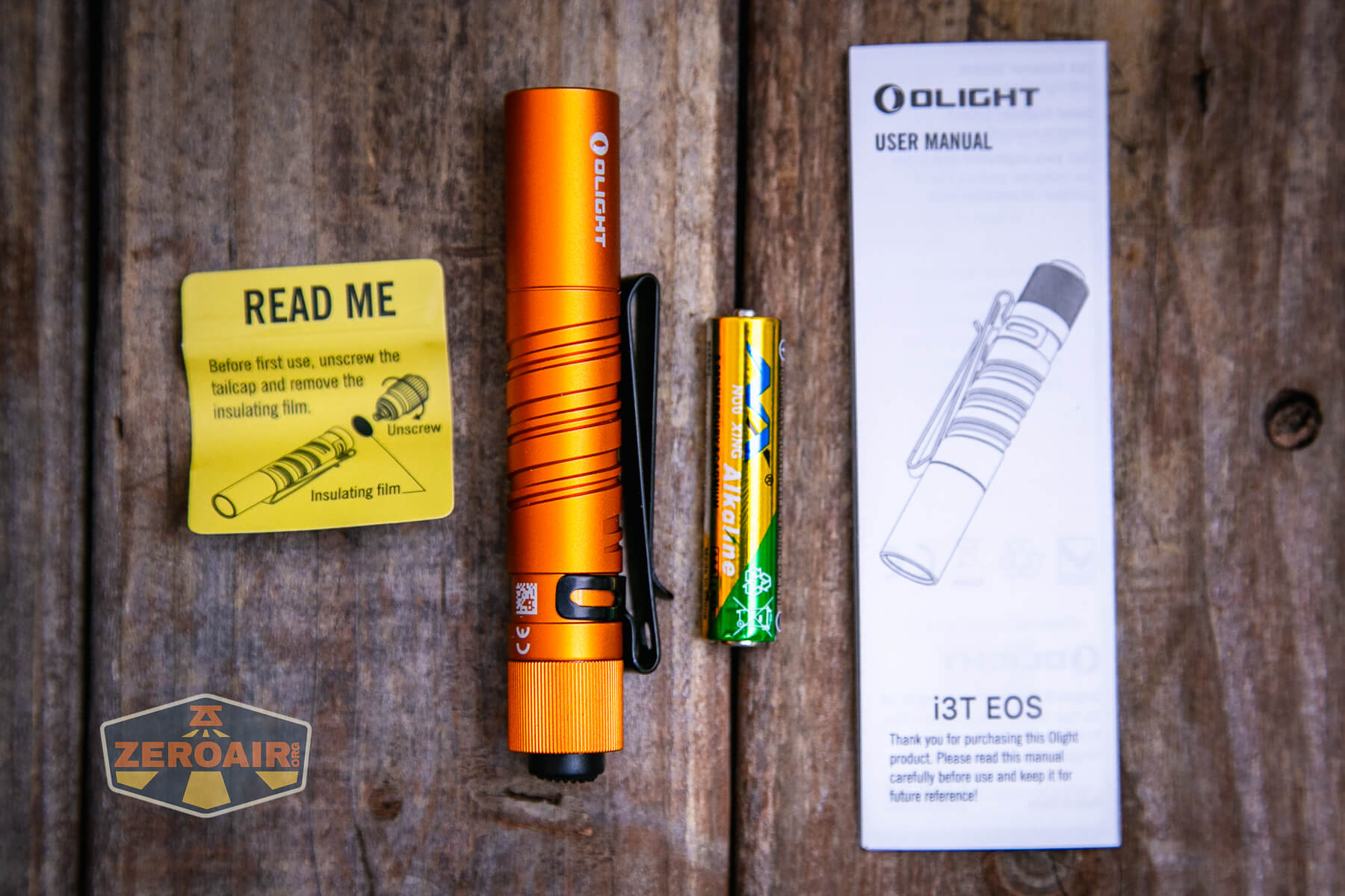 Olight i3T EOS flashlight what's included