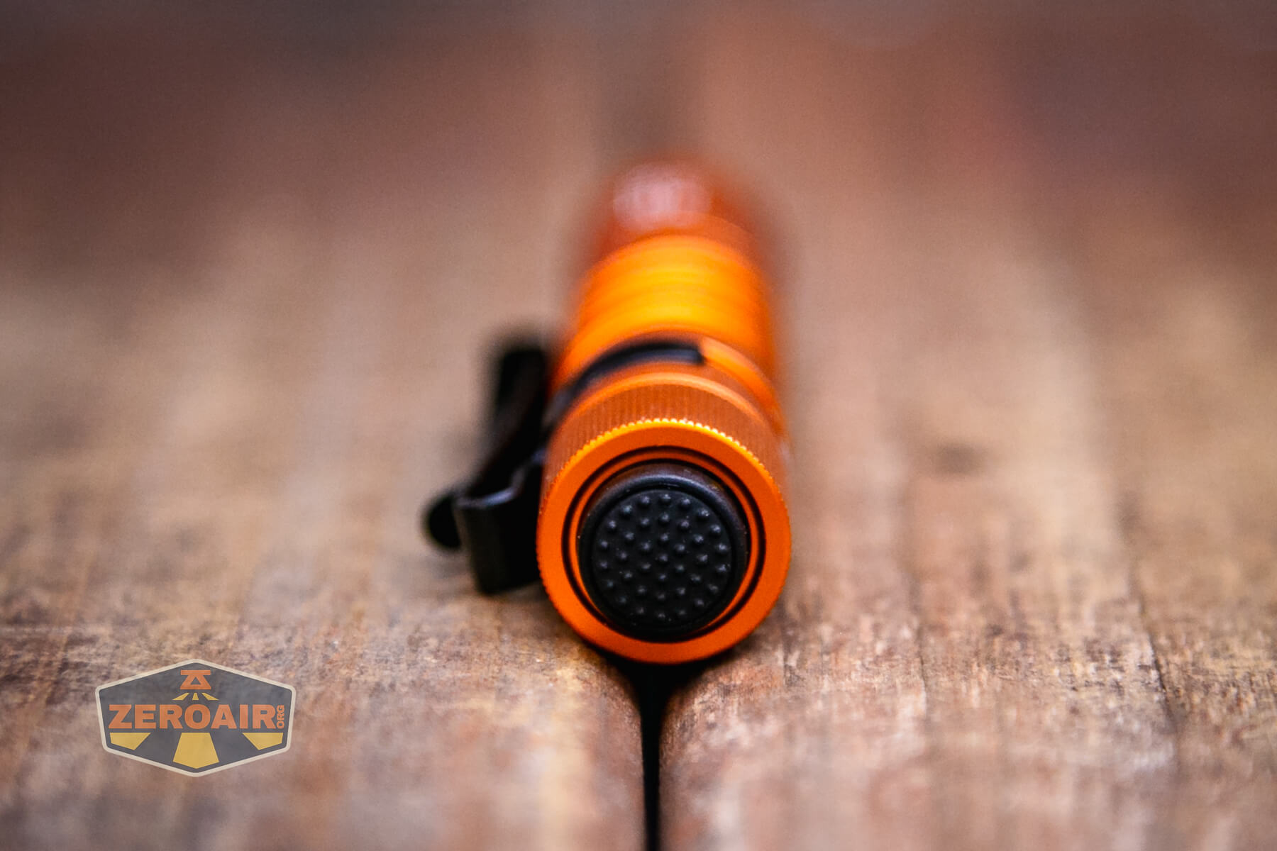 Olight i3T EOS flashlight tailswitch