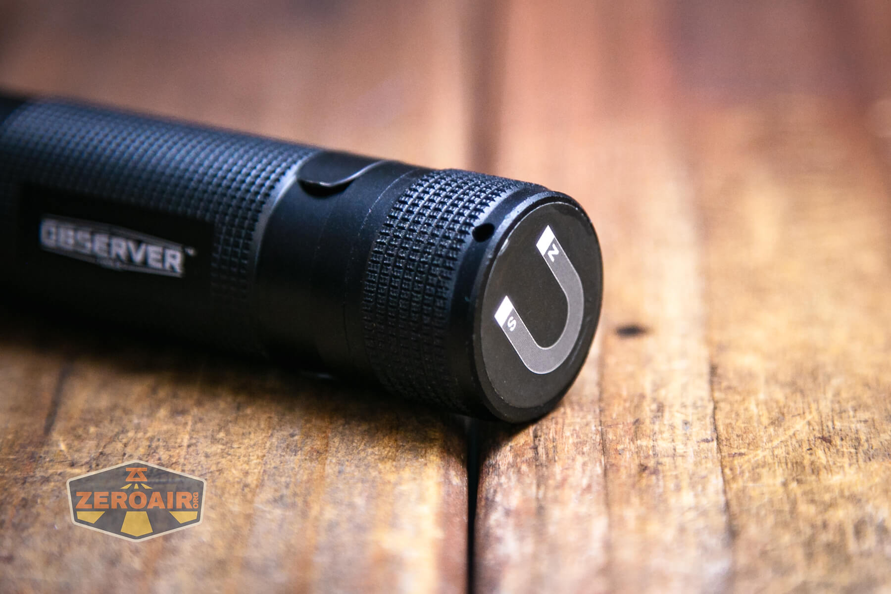 Observer FL1000 Zoomie flashlight lanyard hole