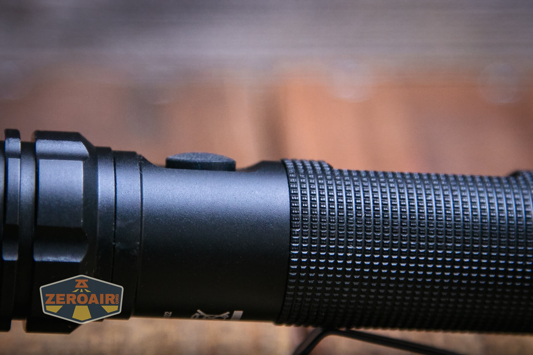 Observer FL1000 Zoomie flashlight e-switch profile