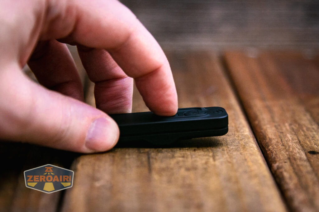 Wuben A1 Spotlight remote control switch actuation