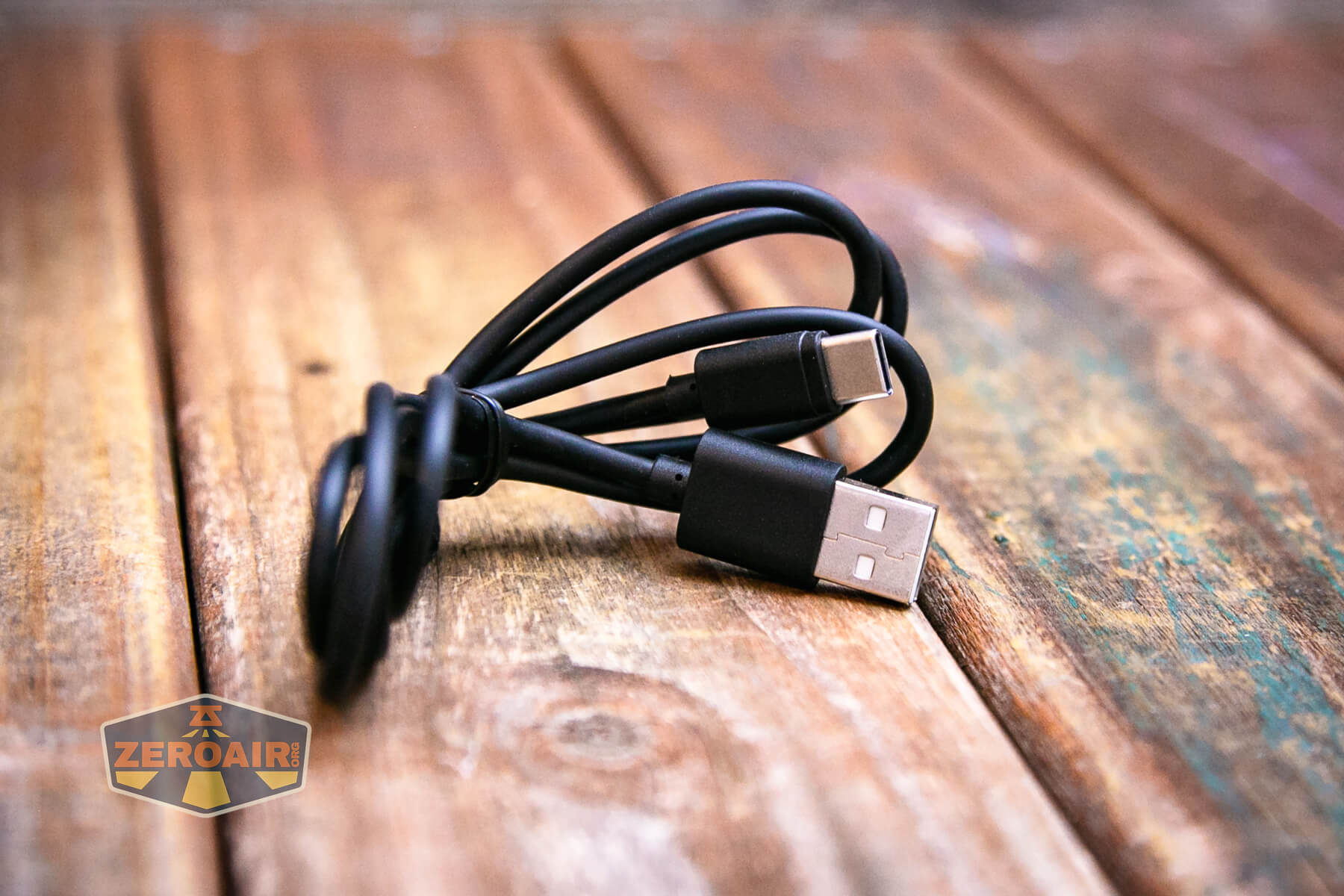 Wurkkos TS21 flashlight charging cable
