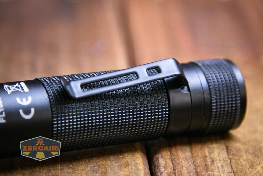 Observer FL1000 Zoomie flashlight pocket clip