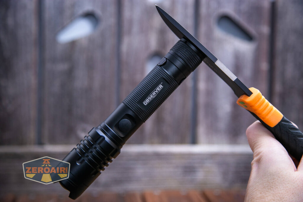 Observer FL1000 Zoomie flashlight magnetic tailcap