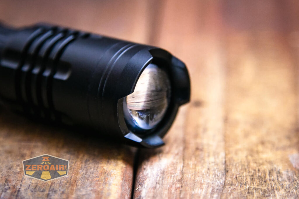 Observer FL1000 Zoomie flashlight dome