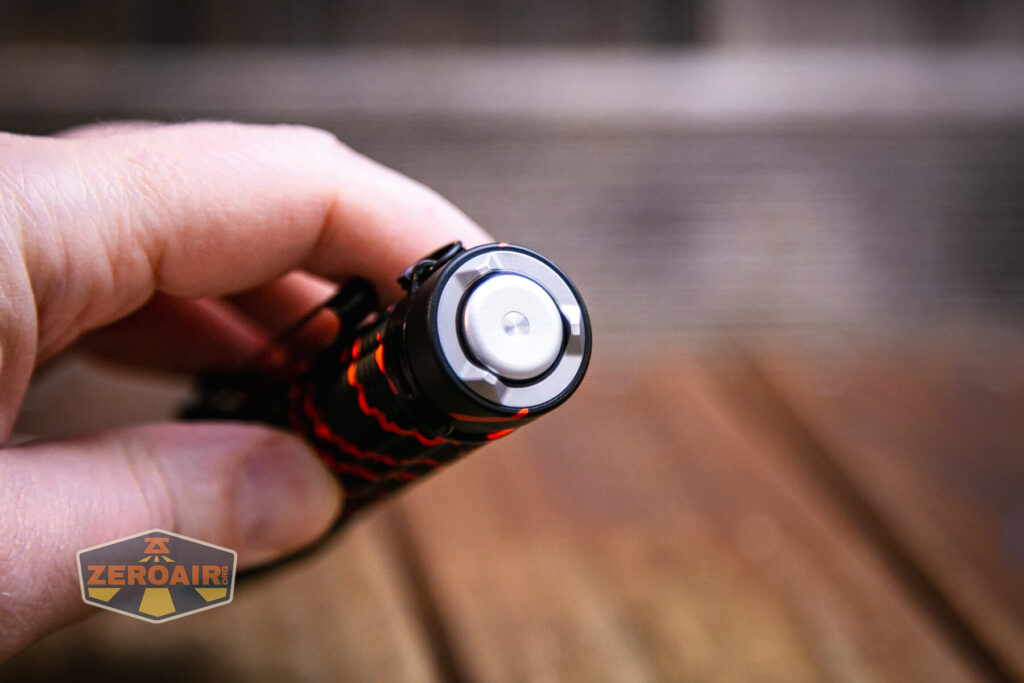 Olight Warrior Mini 2 Black Lava flashlight tail switch