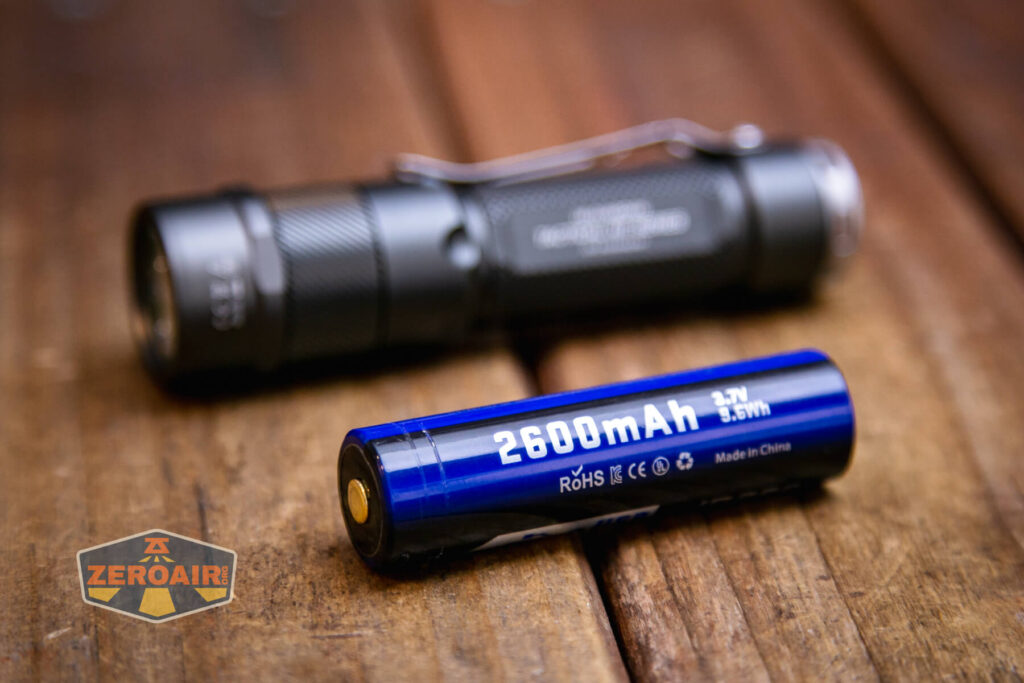 JETBeam Jet 1M Guardian flashlight included 18650 cell