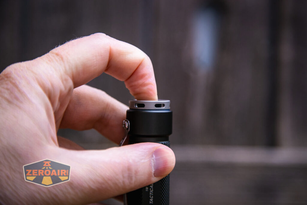 JETBeam Jet 1M Guardian flashlight mechanical clicky actuation