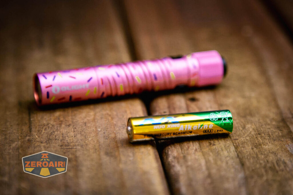 Olight i3T EOS Dessert Warrior 