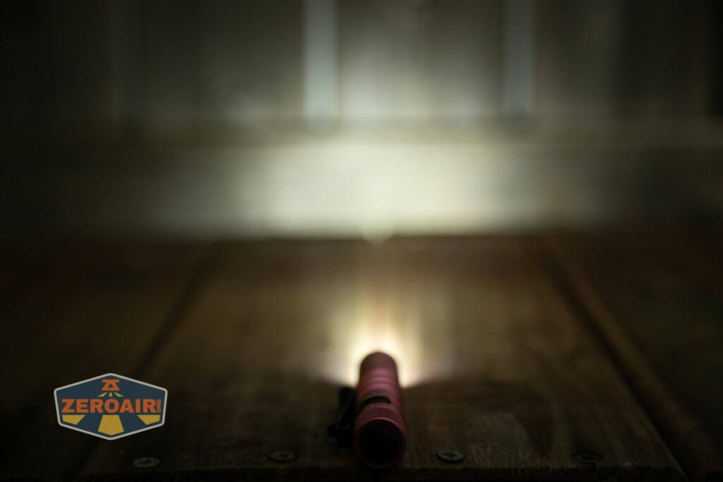 Olight i3T EOS Dessert Warrior 