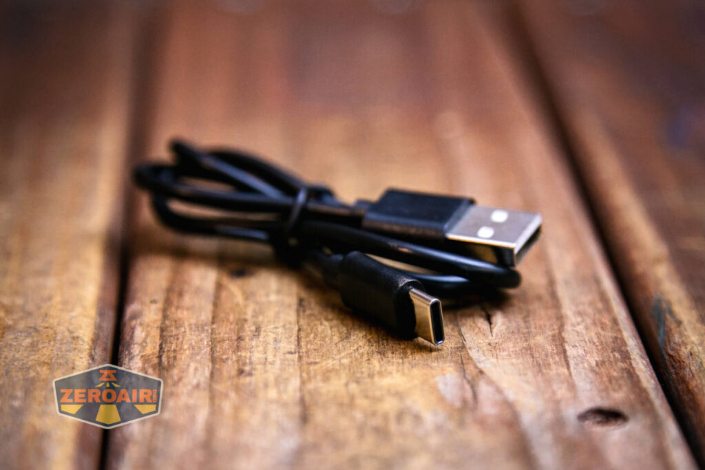 Superfire M12 Rechargeable flashlight charging cable