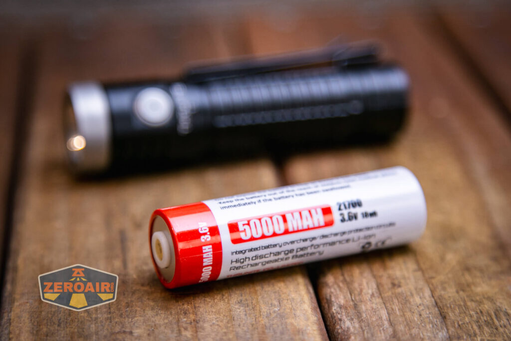 Thrunite T2 rechargeable flashlight included 21700 cel