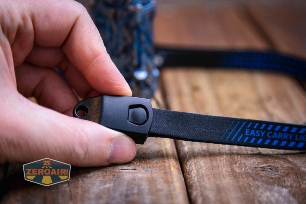 Wuben X-2 Owl Titanium flashlight lanyard detatchment