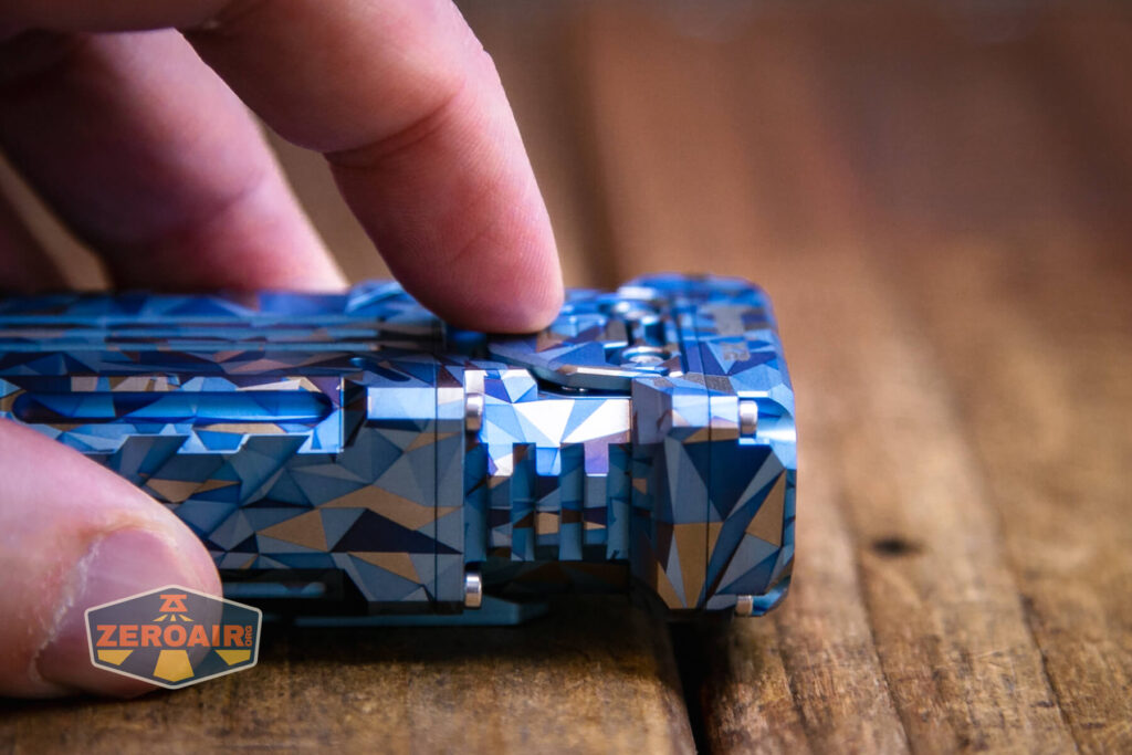 Wuben X-2 Owl Titanium flashlight e-switch actuation